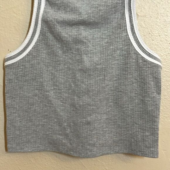 Forever 21 Super-Cropped Racerback Tank Top size Medium - Picture 3 of 7